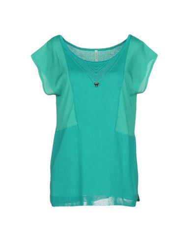 green guess shirt