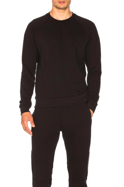 牛角袖圆领运动衫