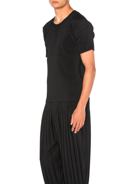 Issey Miyake Black Basics T-shirt In Black