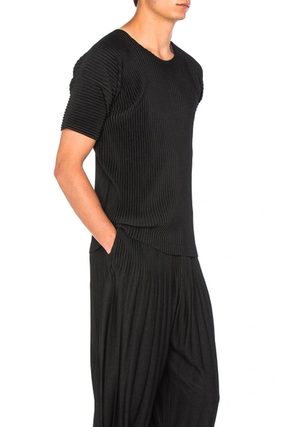 Issey Miyake Black Basics T-shirt In Black