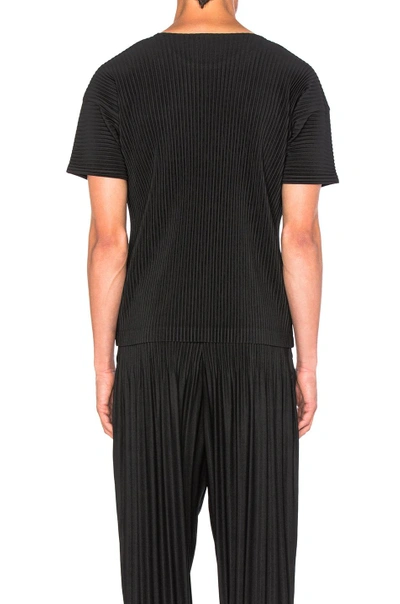 Issey Miyake Black Basics T-shirt In Black
