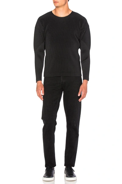 Issey Miyake Pleated Relaxed-fit Boat-neck Woven Top In Black