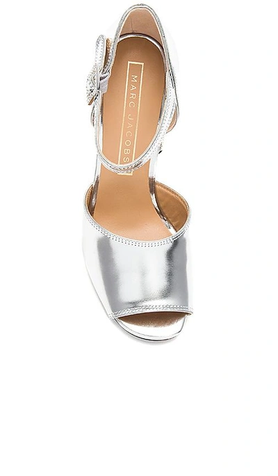 Shop Marc Jacobs Kasia Heel In Metallic Silver