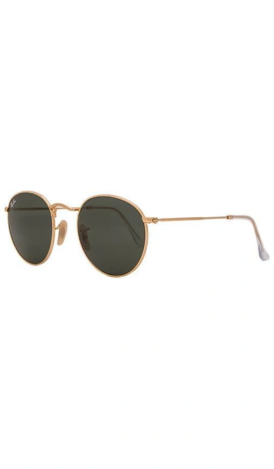 Shop Ray Ban Round Metal In Green Classic