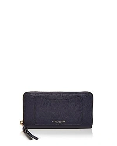 Shop Marc Jacobs Recruit Continental Wallet In Midnight Blue/gold