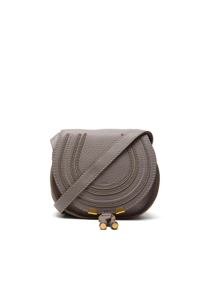 Chloé Marcie Small Crossbody Bag In Grained Calfskin In Gray