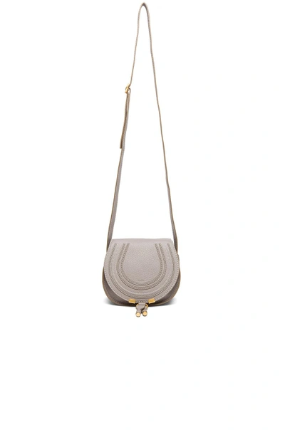 Chloé Marcie Small Crossbody Bag In Grained Calfskin In Gray