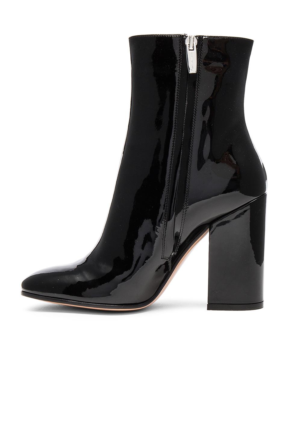 gianvito rossi rolling boots
