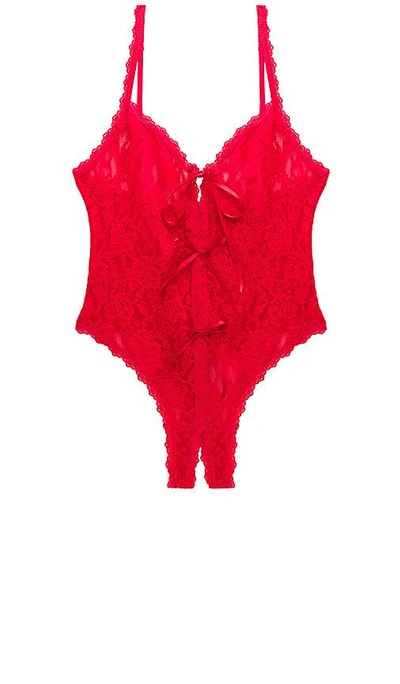 Hanky Panky Racy Signature Lace Open Teddy In Red