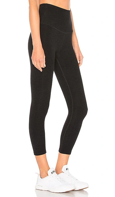 Beyond Yoga Cruz Scalloped High-waist Midi Leggings In Darkest Night