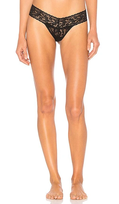 Hanky Panky Signature Set Of Three Low-rise Stretch-lace Thongs In Black  White & Chai