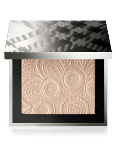 Shop Burberry Fresh Glow Highlighter In Nude Gold