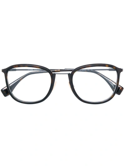 Shop Fendi Eyewear Round Shaped Glasses - Brown