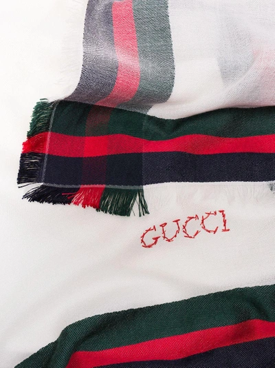 Shop Gucci Schal Mit Charakteristischen Webstreifen In Nude/neutrals