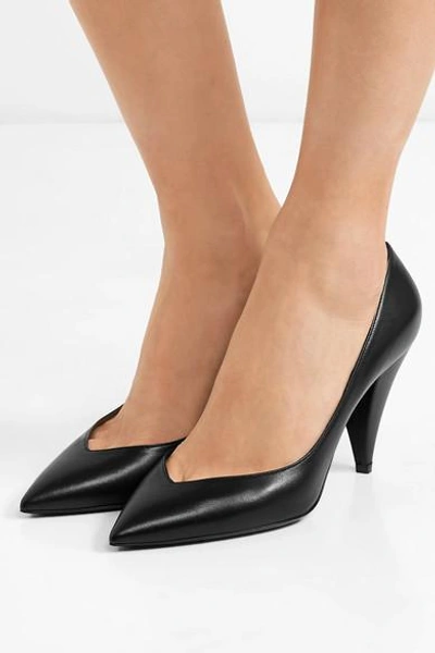 Shop Saint Laurent Era Leather Pumps In Black