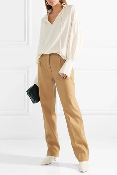 Shop The Row Thea Linen And Cotton-blend Pants In Sand