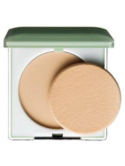 Shop Clinique Stay-matte Sheer Pressed Powder In Stay Honey