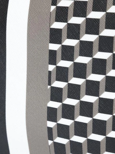 cube stripe design clutch
