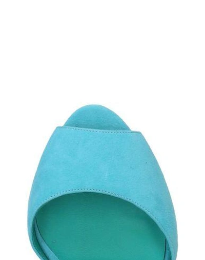 Shop Le Silla Pump In Turquoise