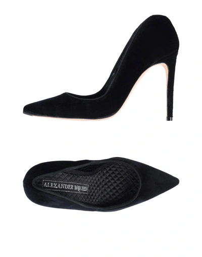 Shop Alexander Mcqueen Pump In Black