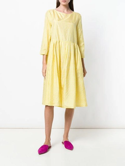 Shop Apuntob Gingham-print Dress In Yellow
