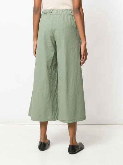 Shop Labo Art Weite Cropped-hose In Green