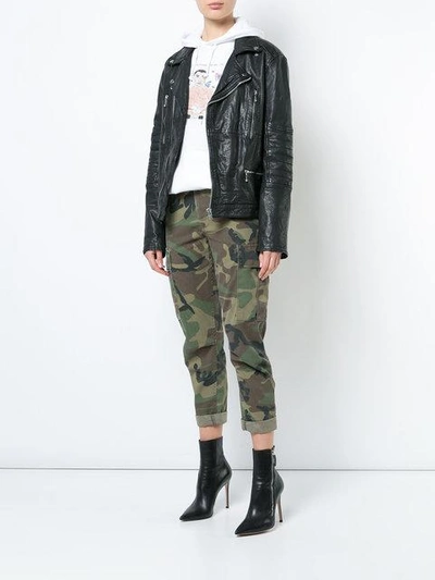 Shop Re/done Camouflage Print Cropped Trousers In Green