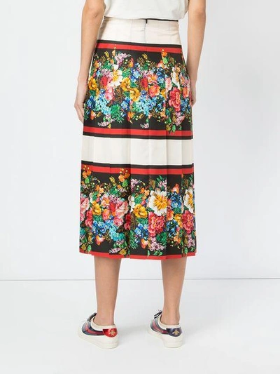 Shop Gucci Floral Print Pleated Skirt In 1868