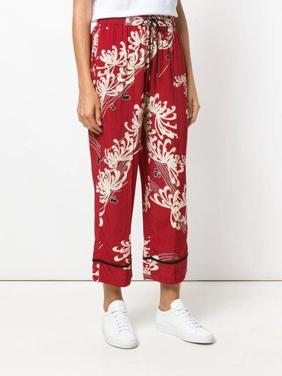 Shop Mcq By Alexander Mcqueen Mcq Alexander Mcqueen Floral Print Cropped Trousers - Red