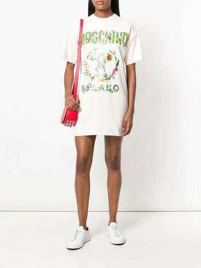 Shop Moschino Logo Printed T-shirt Dress In Neutrals