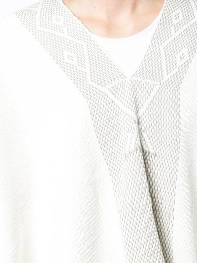 Voz Copihue Manta Kaftan In White