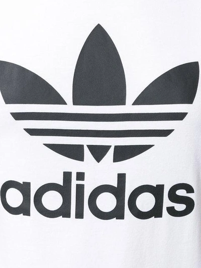 Adidas Originals Adicolor Trefoil Boxy Graphic T-shirt In White