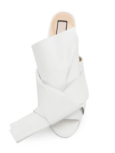 Shop N°21 Abstract Bow Mules In White