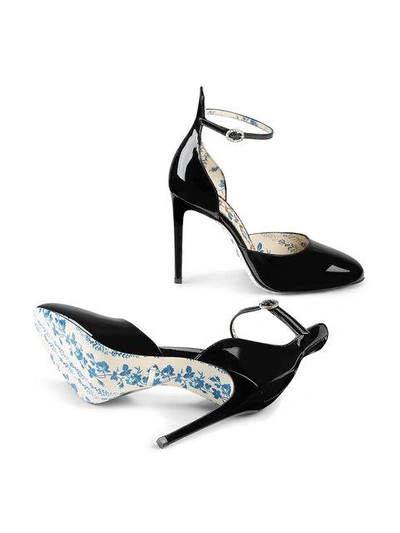 Shop Gucci Patent Leather Pump In Black