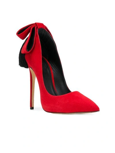 high heeled pumps