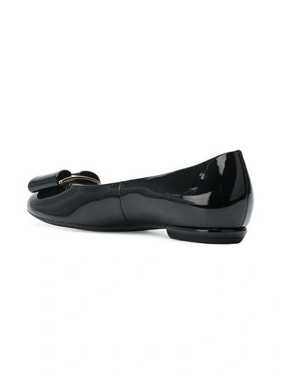 Shop Hogl Bow In Black