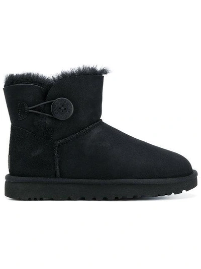 Shop Ugg Australia Slip-on Boots - Black