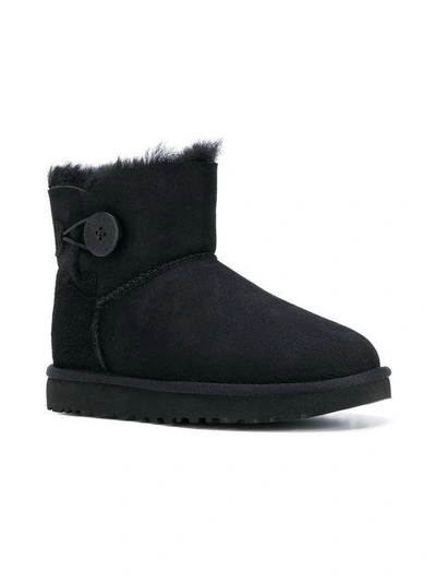 slip-on boots