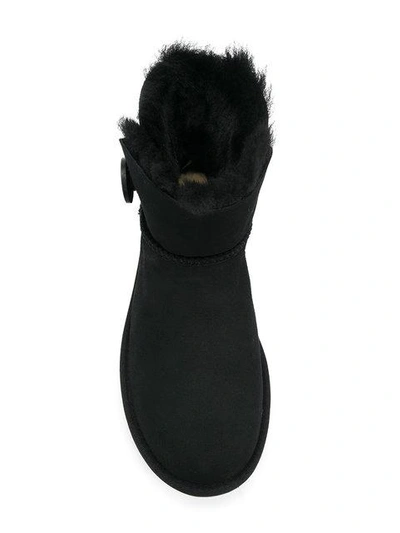 slip-on boots