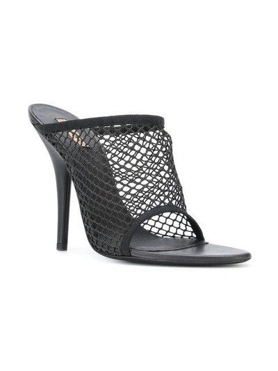 Yeezy sandals shop season 6