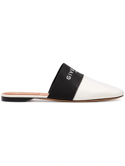 black and white Bedford logo leather loafers