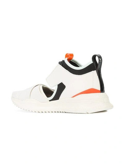 cut-out front Avid sneakers