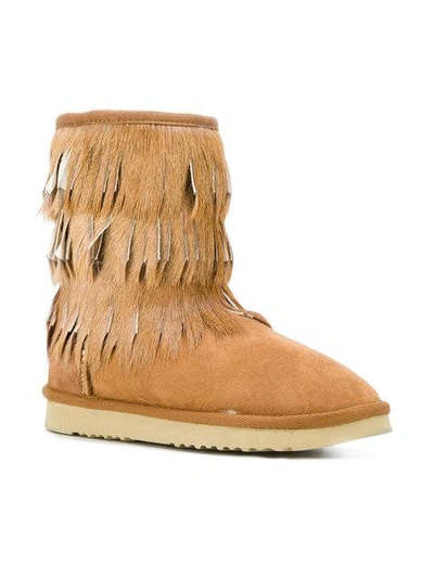 Eskimo fringed boots