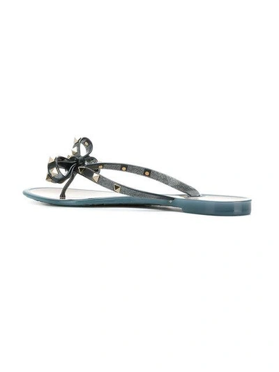 Shop Valentino Garavani Rockstud Bow Flip Flops - Blue