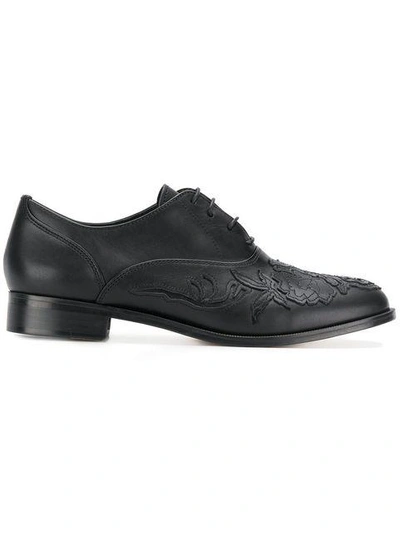 embroidered front brogues