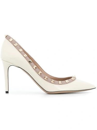 Rockstud pointed toe pumps