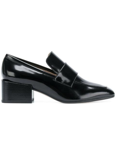 stuart weitzman sawyer loafer