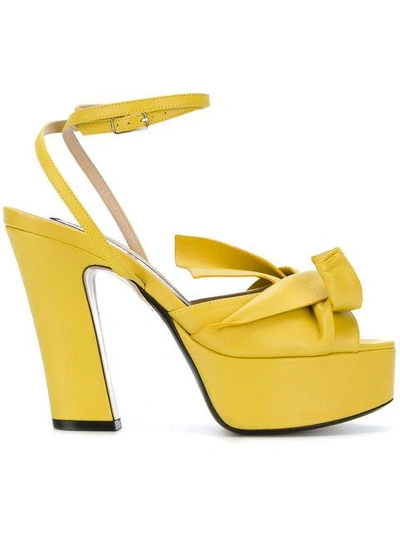 Shop N°21 Nº21 Abstract Bow Platform Sandals - Yellow