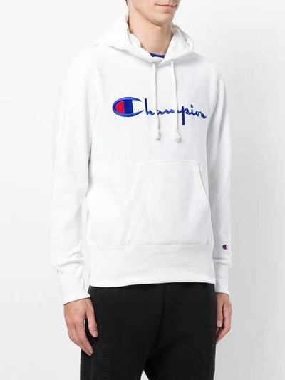 Shop Champion Kapuzenpullover Mit Logo - Weiss In White