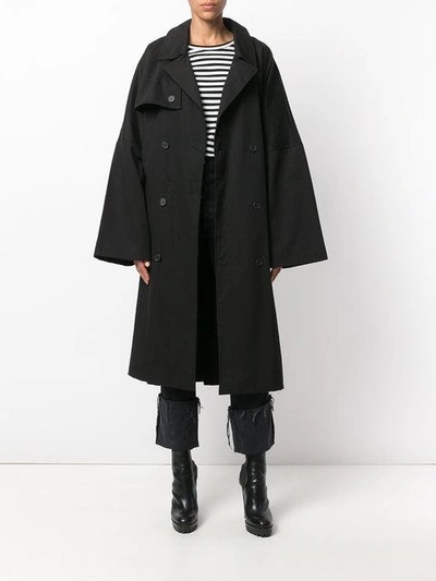 Shop Yuiki Shimoji Oversized Trench Coat In Black